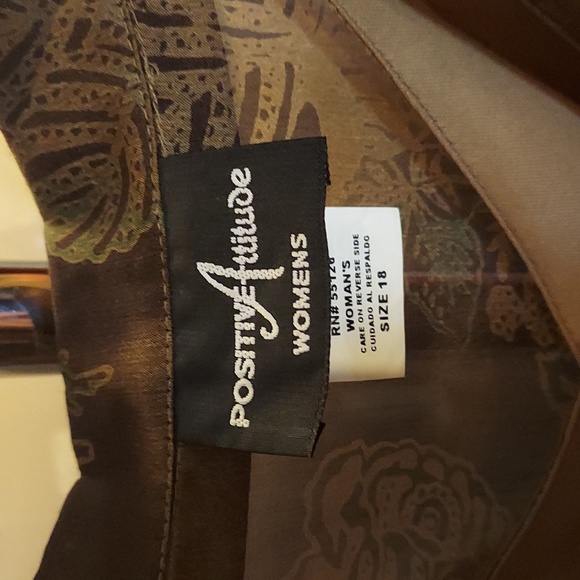 💥3/$50 Positive Attitude Women Brown Floral Polyester Long Sleeve Maxi Length - Picture 2 of 11